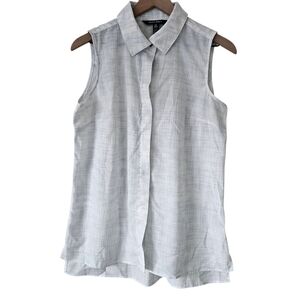 Ellen Tracy Sleeveless Button Down Collared Blouse